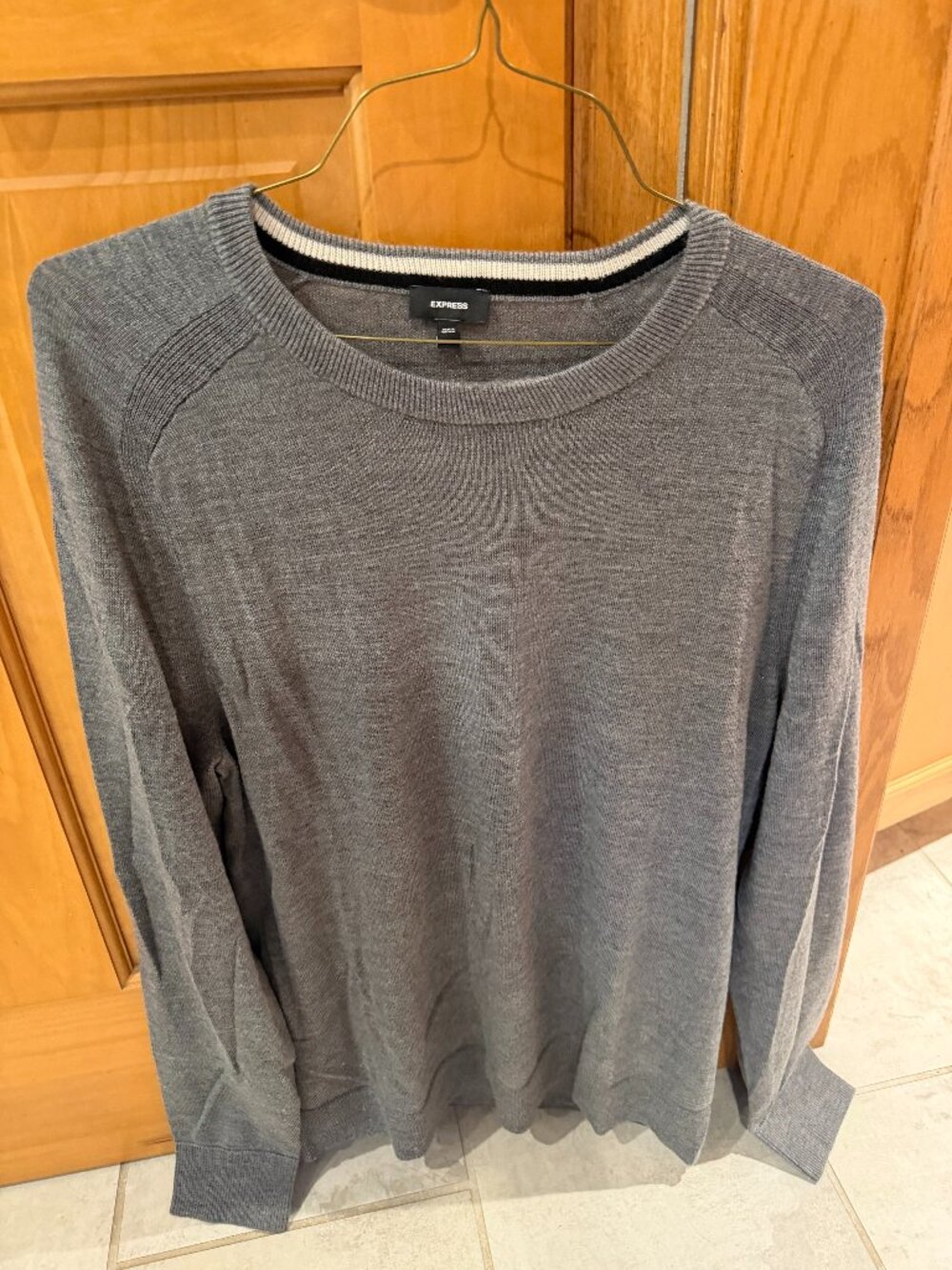 Express 100% Merino Wool Crew Neck Gray Sweater - Large